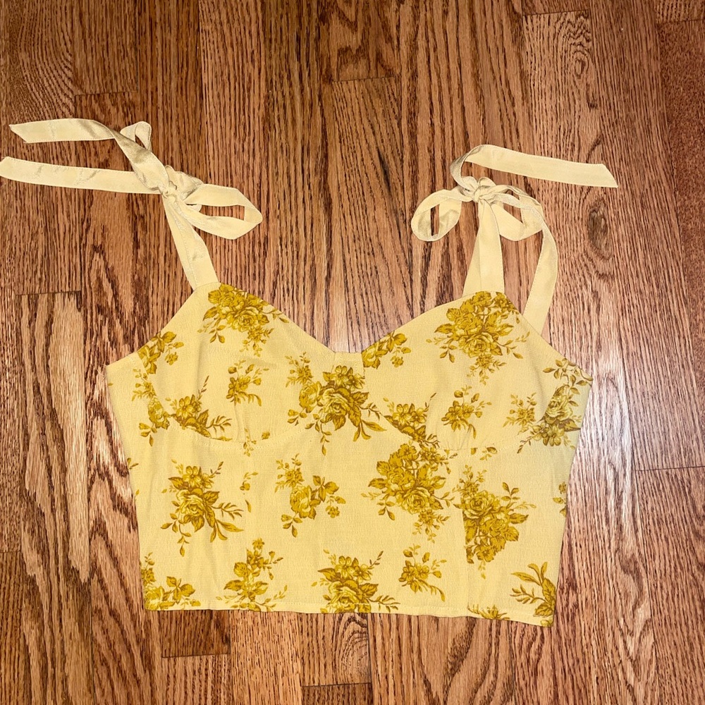 Forever 21 tie shoulder top